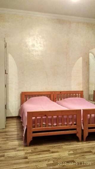 Гостевой дом Olesya Guesthouse Мцване-Концхи Трехместный номер с собственной ванной комнатой-6